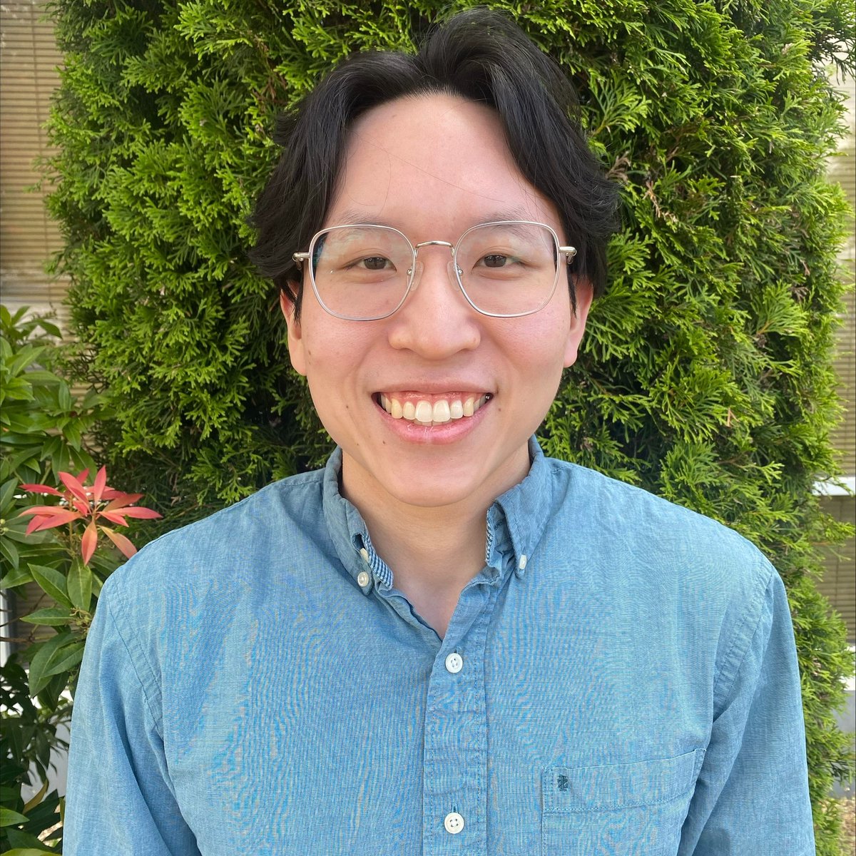 Meet Chris, our Economic Inclusion Manager! Chris supports a team that empowers refugees, asylees, and asylum seekers to participate in our local economy and reach self-sufficiency through financial education, case management, and housing stability support.