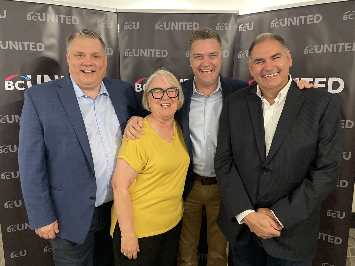 voteBCUnited's tweet image. Today our Thompson Nicola region BC United MLAs, @PeterMilobar @tegart_jackie and @toddstonebc were proud to announce Michael Grenier as our candidate and the next MLA for Cariboo-Chilcotin!

#UnitedWeWillFixIt