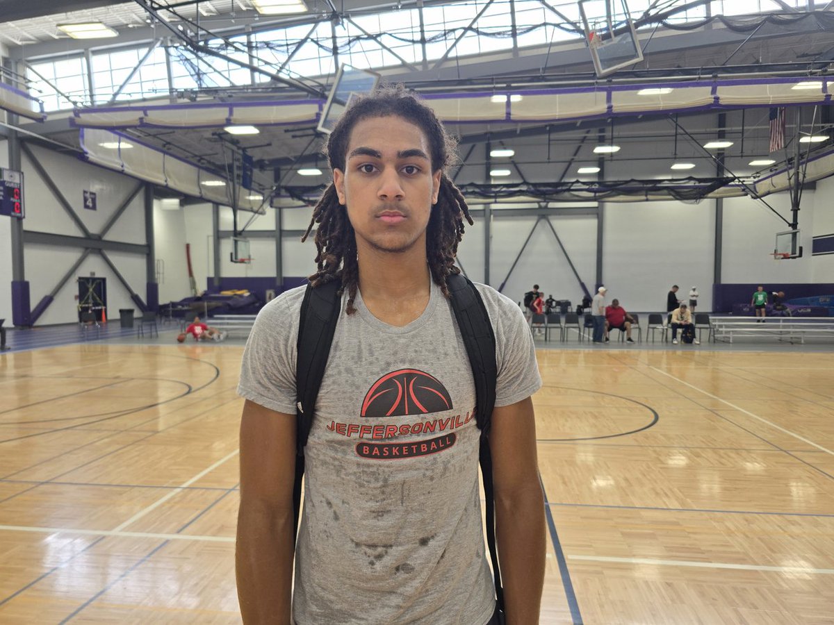 INBBallSource's tweet photo. The top performers I saw in  session 1 of the IBCA Top 100 Showcase.

Gavin Betten - Manchester 
Michael Ephraim- Center Grove 
Michael Cooper - Jeffersonville 
Marcus Browder - Hammond Central
Tre Singleton - Jeffersonville 
Melakih Cunningham- Attucks
Mark Zackery- Ben Davis https://t.co/uGq6qoSVPL