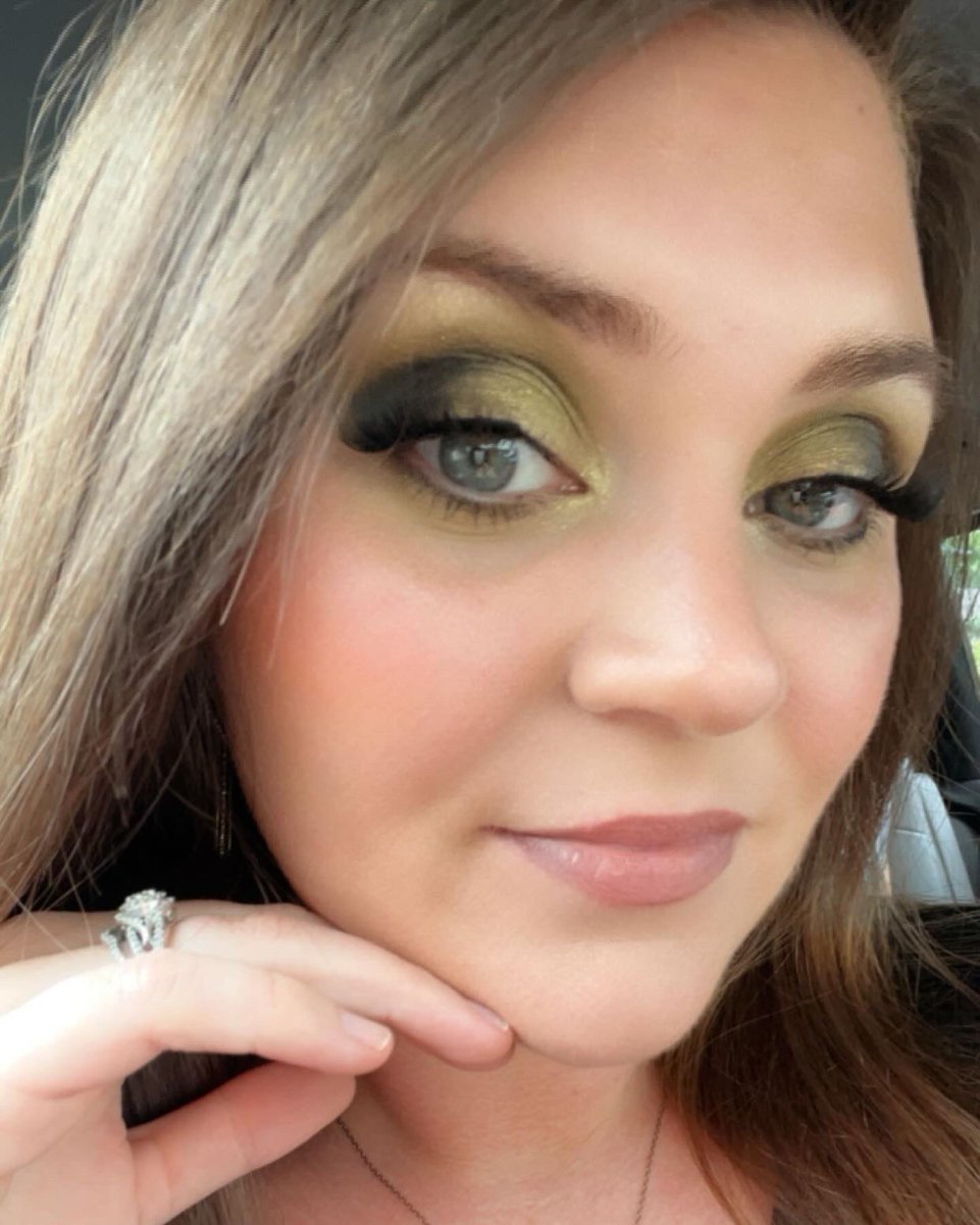 MakupbyTaylor tweet media