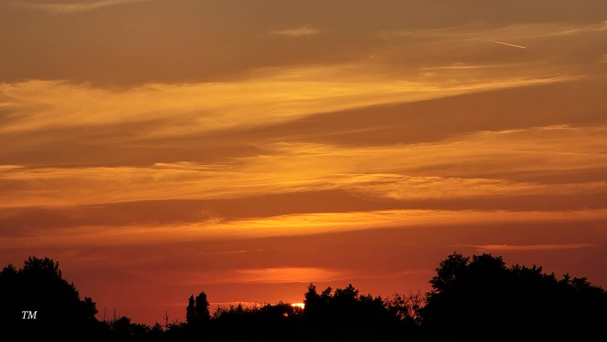 Tadek_8's tweet image. Na horyzoncie 
#Szczecin #sunset #jerzyk