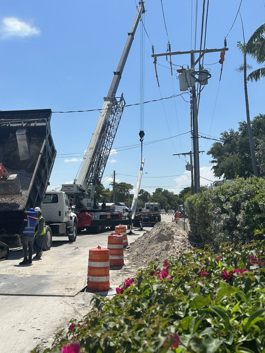 CriteriaMiami's tweet photo. #fixitfriday

When the county decides your wood electrical poles need upgrading…
.
.
.
#fpl #electrical #upgrade #telephonepole #infrastructure #improvements #dadecounty #miamistudio #criteria https://t.co/y2LhiWcTQS