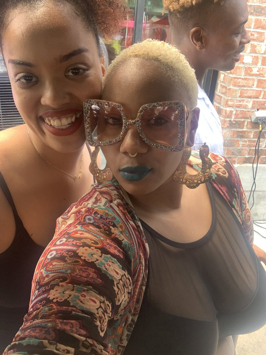 MsLipstickJunky's tweet photo. The way I love @FollowBrieMari endlessly &amp; effortlessly
It’s Cancer Season!!! https://t.co/qGfJS435O9