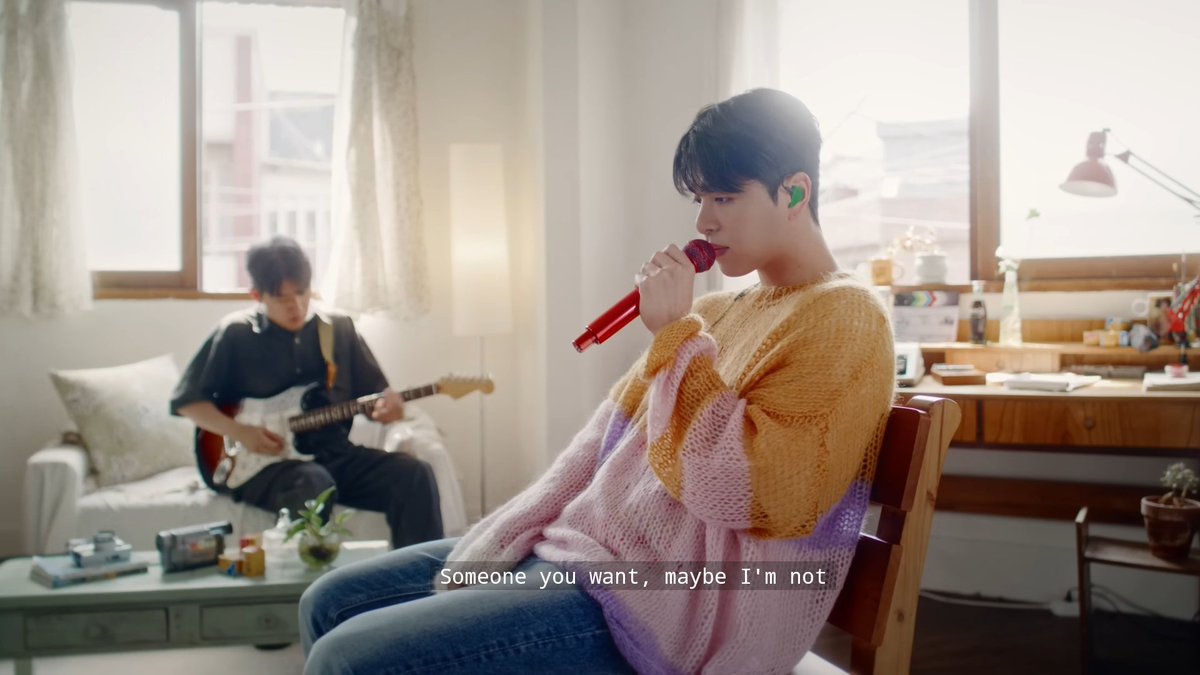 withjunhoeina's tweet photo. #JUNHOE - 빌어 Live Performance Clip already has english subs! which lyrics caught your attention the most?

🔗https://t.co/GH05NDu2HU

빌어 LIVE PERFORMANCE
#멍 #JU_NE_BRUISE_D4 #JU_NE_1ST_SOLO
@JUNE_GOZARU_JP @iKONIC_143 https://t.co/HkVhSq8o6N