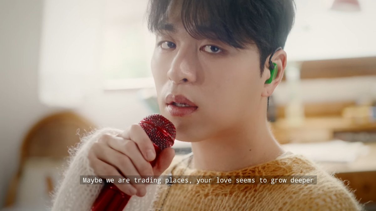 withjunhoeina's tweet photo. #JUNHOE - 빌어 Live Performance Clip already has english subs! which lyrics caught your attention the most?

🔗https://t.co/GH05NDu2HU

빌어 LIVE PERFORMANCE
#멍 #JU_NE_BRUISE_D4 #JU_NE_1ST_SOLO
@JUNE_GOZARU_JP @iKONIC_143 https://t.co/HkVhSq8o6N