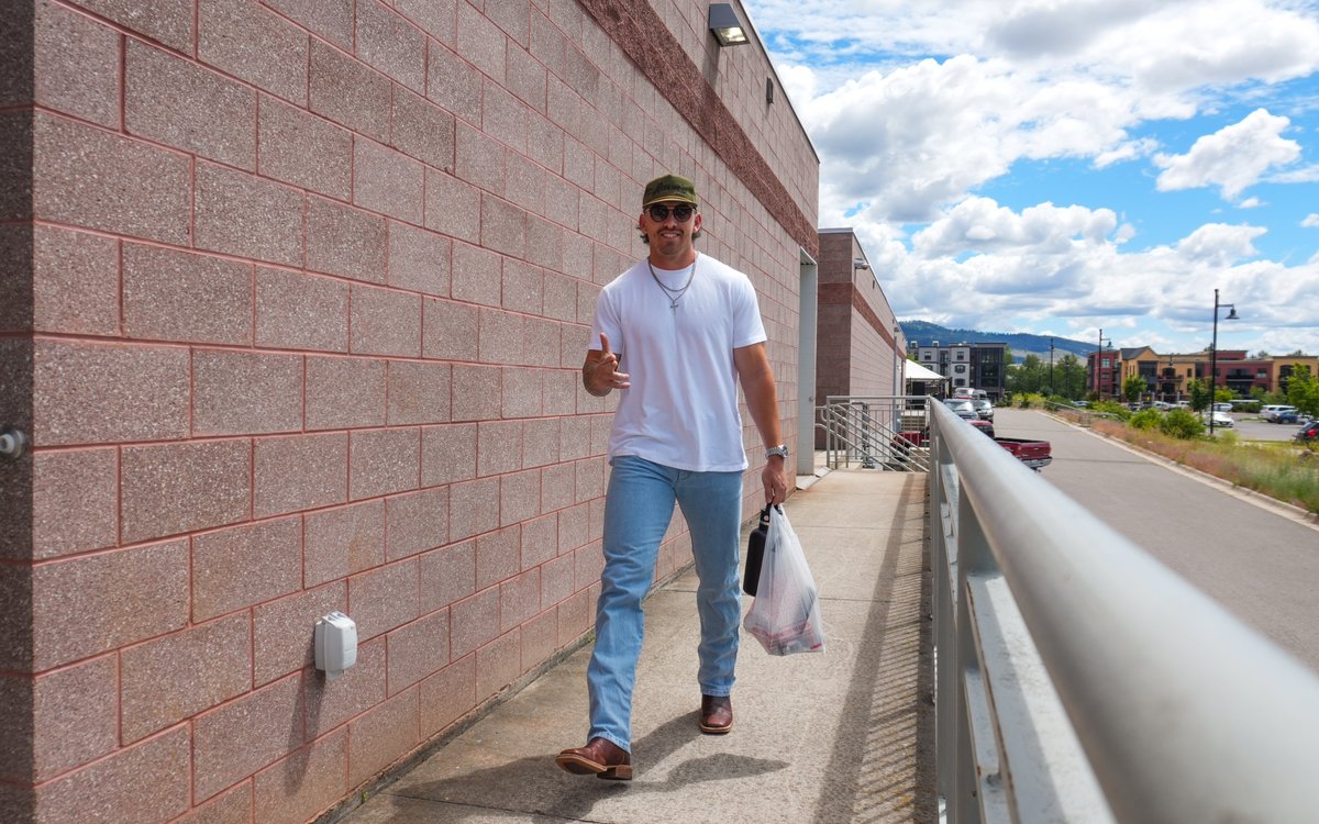 GoPaddleHeads's tweet image. Fireworks aren't the only thing popping tonight, check out today's fit Friday! 🤩

#PaddleUp #fitfriday