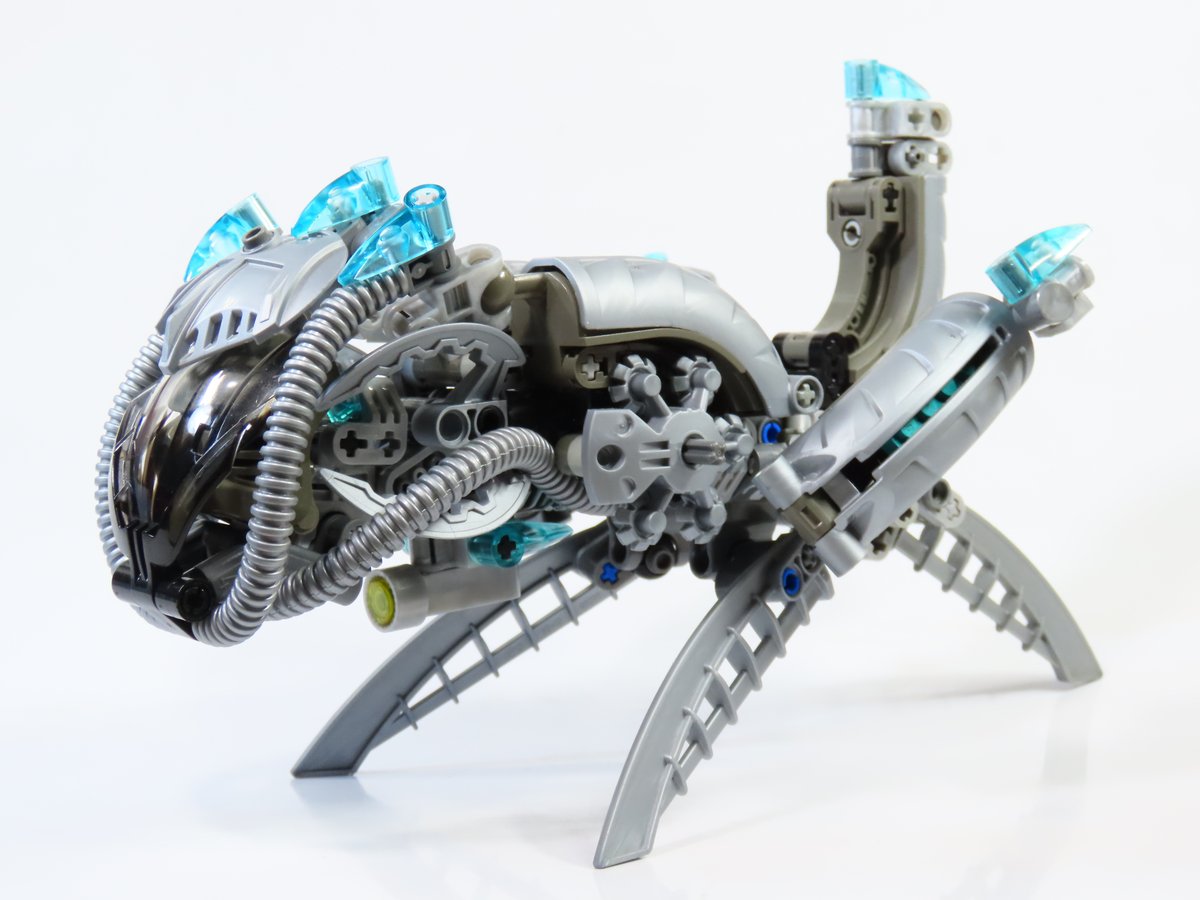 ibukkey's tweet photo. Toa Takanuva &amp; Ussanui
(ver.Bu-"EVOLVED")

#bionicle
#lego
#MOC https://t.co/sWne11Q8E5