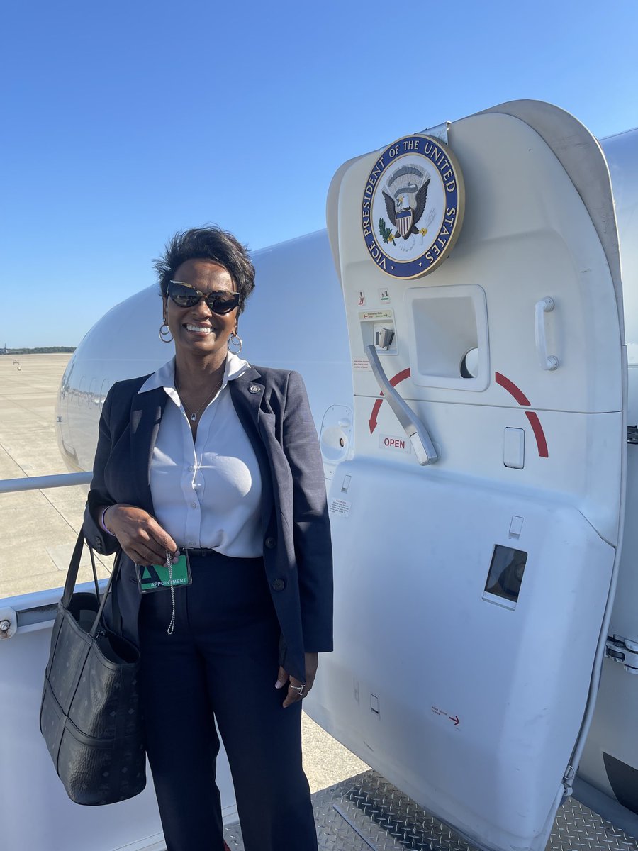 Dietra Y. Trent tweet media