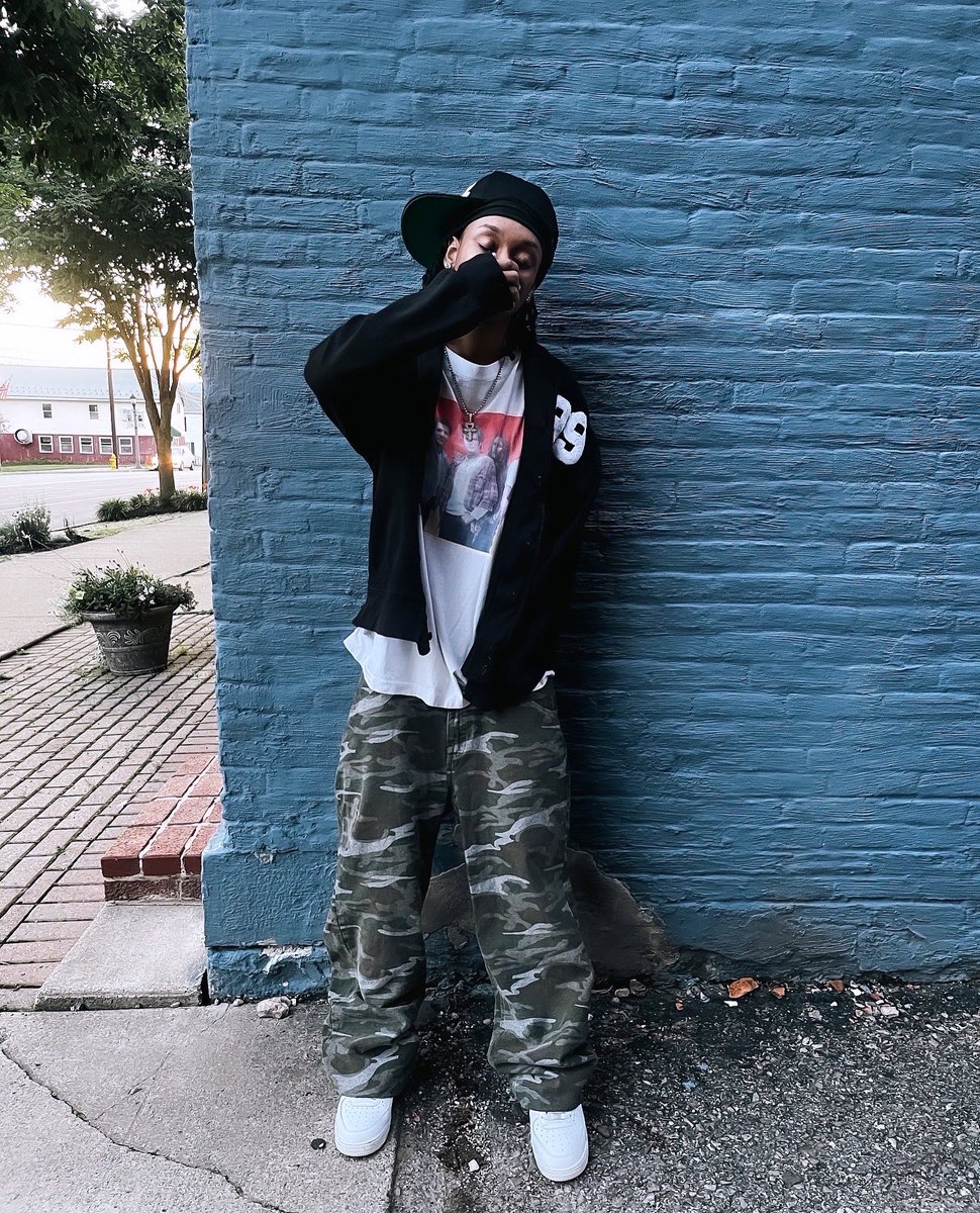 ankhstarr's tweet photo. #2numb #2care ๐ https://t.co/noVZ25dzlu