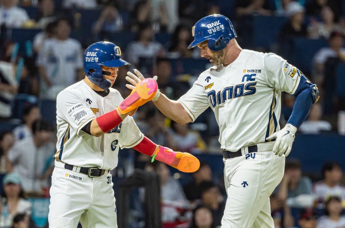 KBO FREE PLAY 🇰🇷🇰🇷🇰🇷

Collab With <a href="/SharpSportsLLC/">Sharp🍻</a> 🏆

🔓 400 LIKES + RETWEETS 🔓

22-10 KBO Free Play Streak 🐐

Let's Wake &amp; Cash Gang 💰 #GamblingX