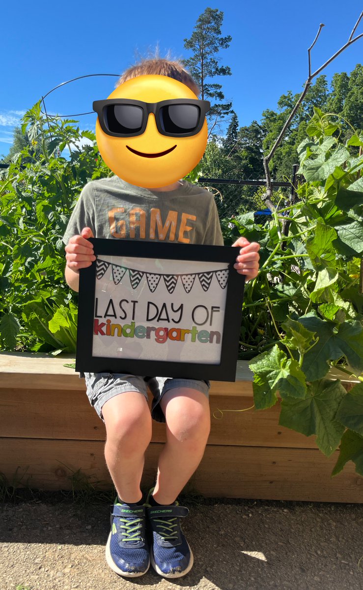 Our last day of school. We did it! 🌺