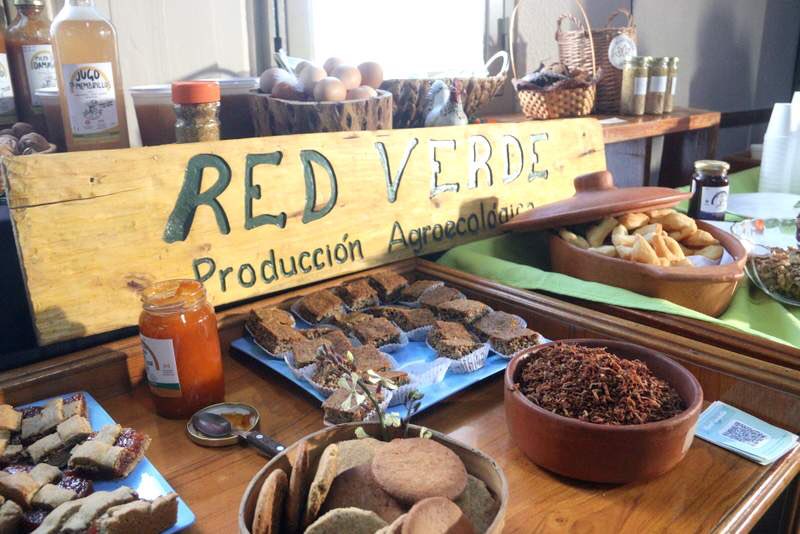 perezpablo76's tweet photo. Encuentro Regional de Agroecología 

Esta mañana en el Concejo Deliberante se realizó la primer jornada del Encuentro Regional de Agroecología donde el principal orador fue el Ingeniero Javier Souza Casadinho quien expuso las bondades de este tipo de prácticas productivas. https://t.co/7EouAi3mFF