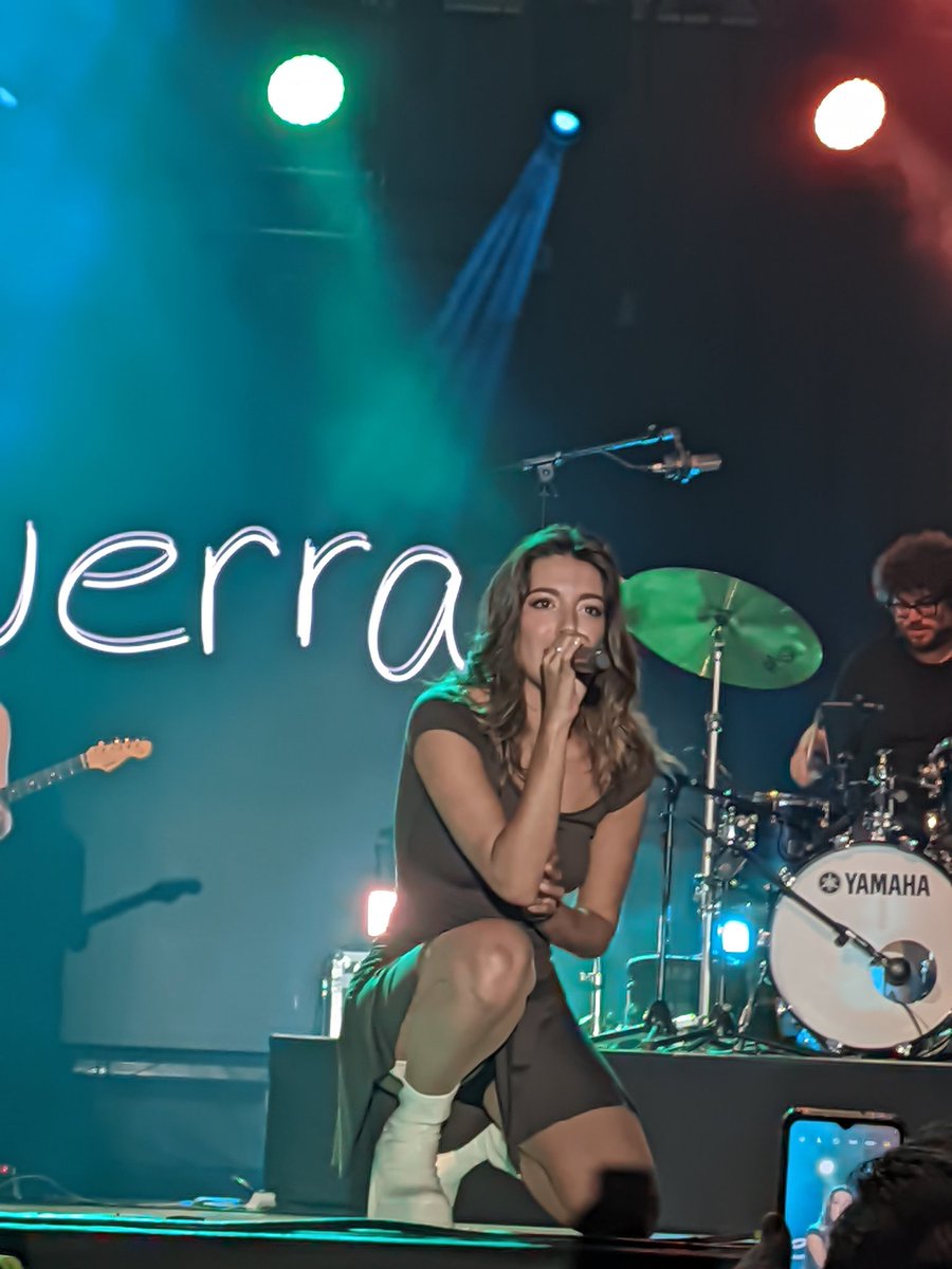 Dmd2002David's tweet photo. Concierto super especial de @anaguerra en la feria de Benalmádena! ✨ @AnaGuerraCFO @AnaGuerraNews_ https://t.co/zUwnG4n1r5