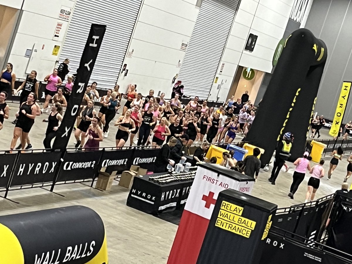 Clare Hanlon tweet media