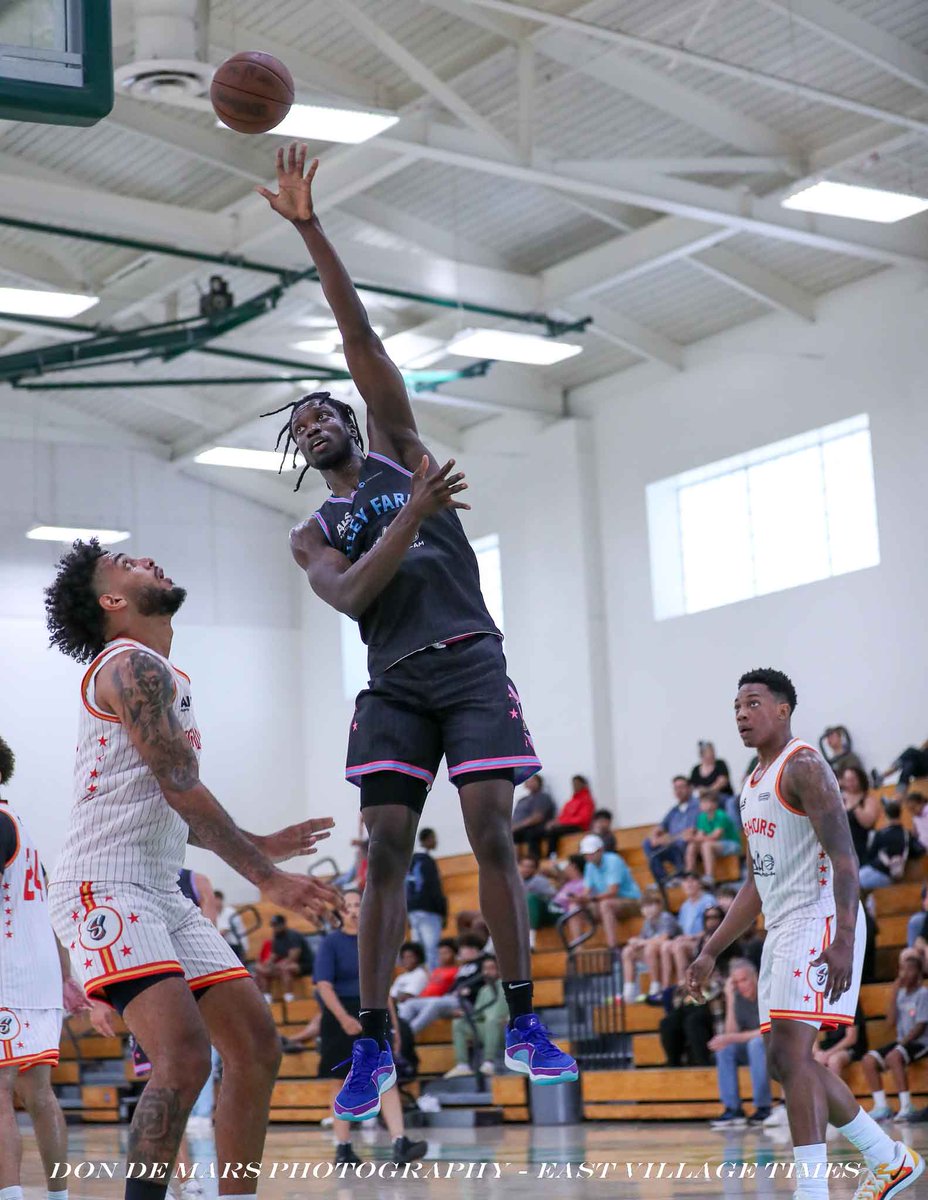Don De Mars Photography (@dondemarsphoto) on Twitter photo <a href="/SwishProAm/">Swish Pro-Am League</a> action <a href="/Aztec_MBB/">San Diego State Men's Basketball</a> Aztec for Life
Nathan Mensah 🏀 Team #ValleyFarms
Coach Terrence Cole 📷📷 Courtesy of <a href="/EVT_News/">East Village Times</a> <a href="/TheSDSUPodcast/">The SDSU Podcast</a> <a href="/SD_SportingNews/">East Village Times</a>
Location-Lincoln High School <a href="/SwishProAm/">Swish Pro-Am League</a> action <a href="/Aztec_MBB/">San Diego State Men's Basketball</a> Aztec for Life
Nathan Mensah 🏀 Team #ValleyFarms
Coach Terrence Cole 📷📷 Courtesy of <a href="/EVT_News/">East Village Times</a> <a href="/TheSDSUPodcast/">The SDSU Podcast</a> <a href="/SD_SportingNews/">East Village Times</a>
Location-Lincoln High School