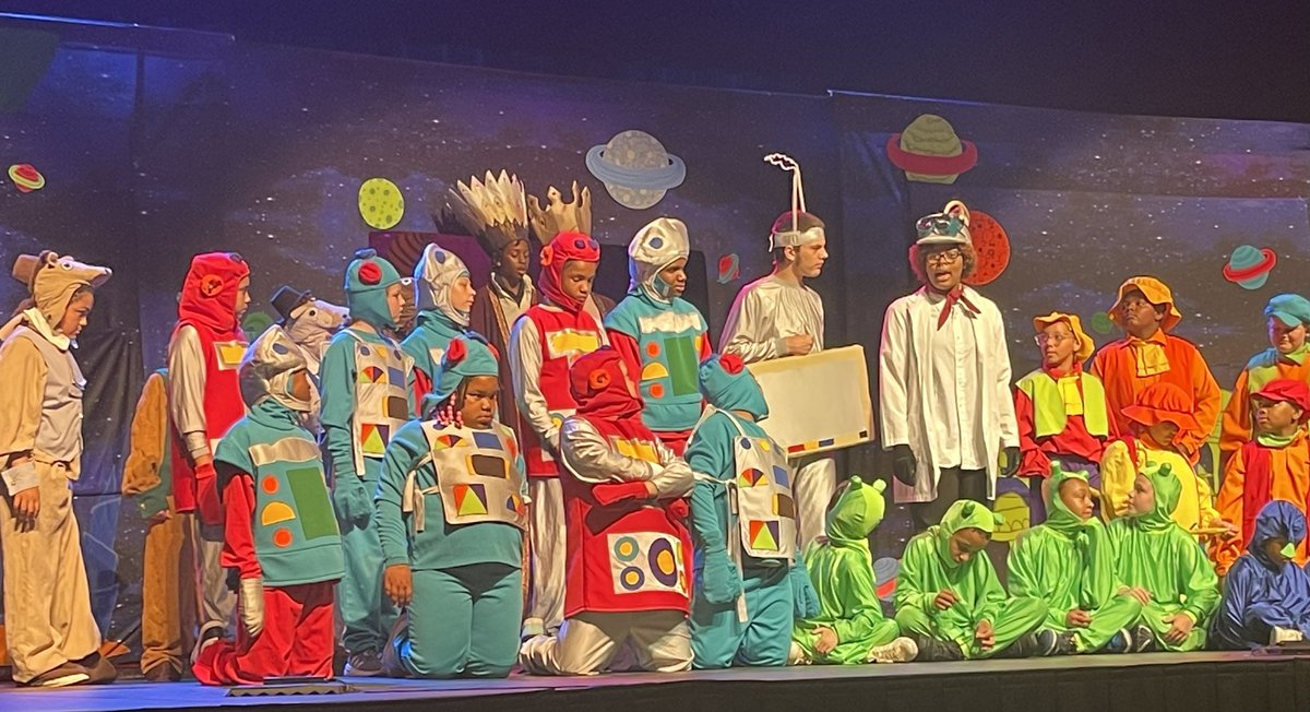 scsdoh's tweet photo. SCSD students finished their summer camps at The Dome tonight with a performance of Gulliver’s Travel produced by Missoula Children’s Theater. #Bravo #TheArts #TheDome #MoreToOffer https://t.co/syXn5Atki8