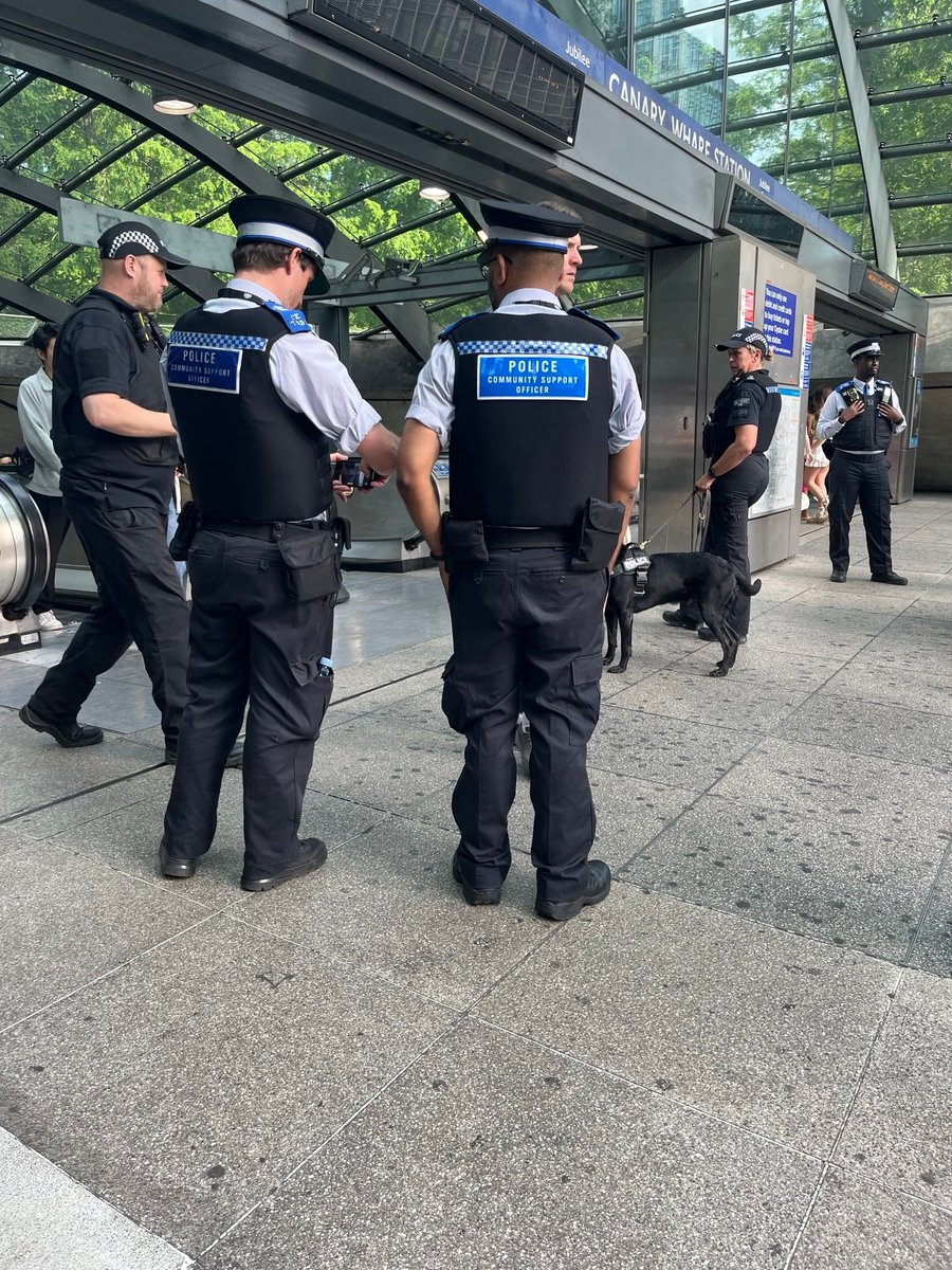 MPSIsleOfDogs's tweet photo. (2/2) The results were two Penalty Notices for Disorder as cannabis was located during two of the stop and search. The arrest was for possession with the intent to supply class A drugs. #mylocalMet #proactivework https://t.co/IJKV9VDgrc