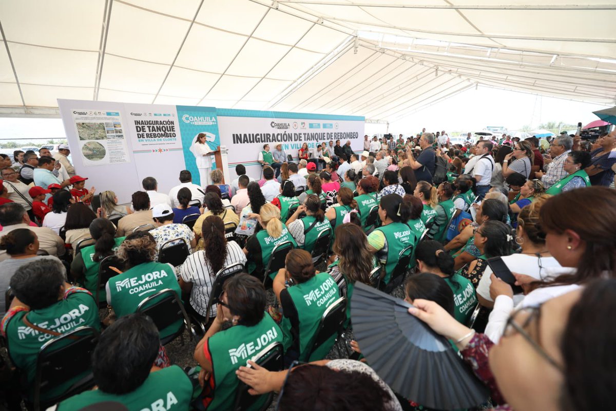 Hace un par de meses arrancamos la construcción de dos mega tanques de rebombeo para #Sabinas, y hoy entregamos el de #Cloete, que en los próximos días nos debe de ayudar a mejorar el abasto de agua en esta zona del municipio. (1/3)