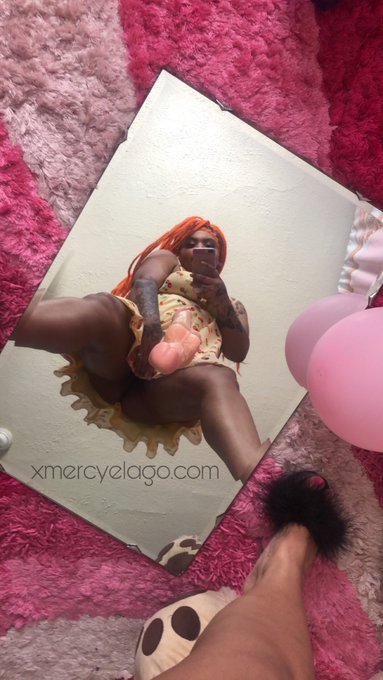 Filming earlier 💖 https://t.co/FUbNLzGgDp