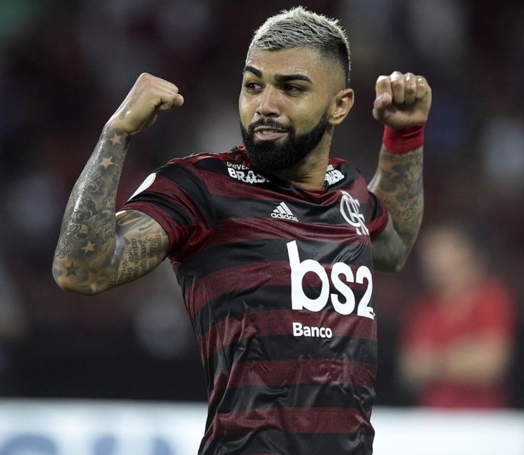 GremioTimeLine's tweet photo. A torcida do Grêmio deveria se juntar e subir a #GabigolNoGremio 

Ele acabou de recusar a proposta de renovação do Flamengo, se nós fizermos "barulho" e pedir sua contratação as chances dele desembarcar aqui aumentam.

Alô, @soccergfbpa @PlanetaTri1903 @bernapoa2 @Fute_RS 👀👀 https://t.co/xnUCz5jDLr