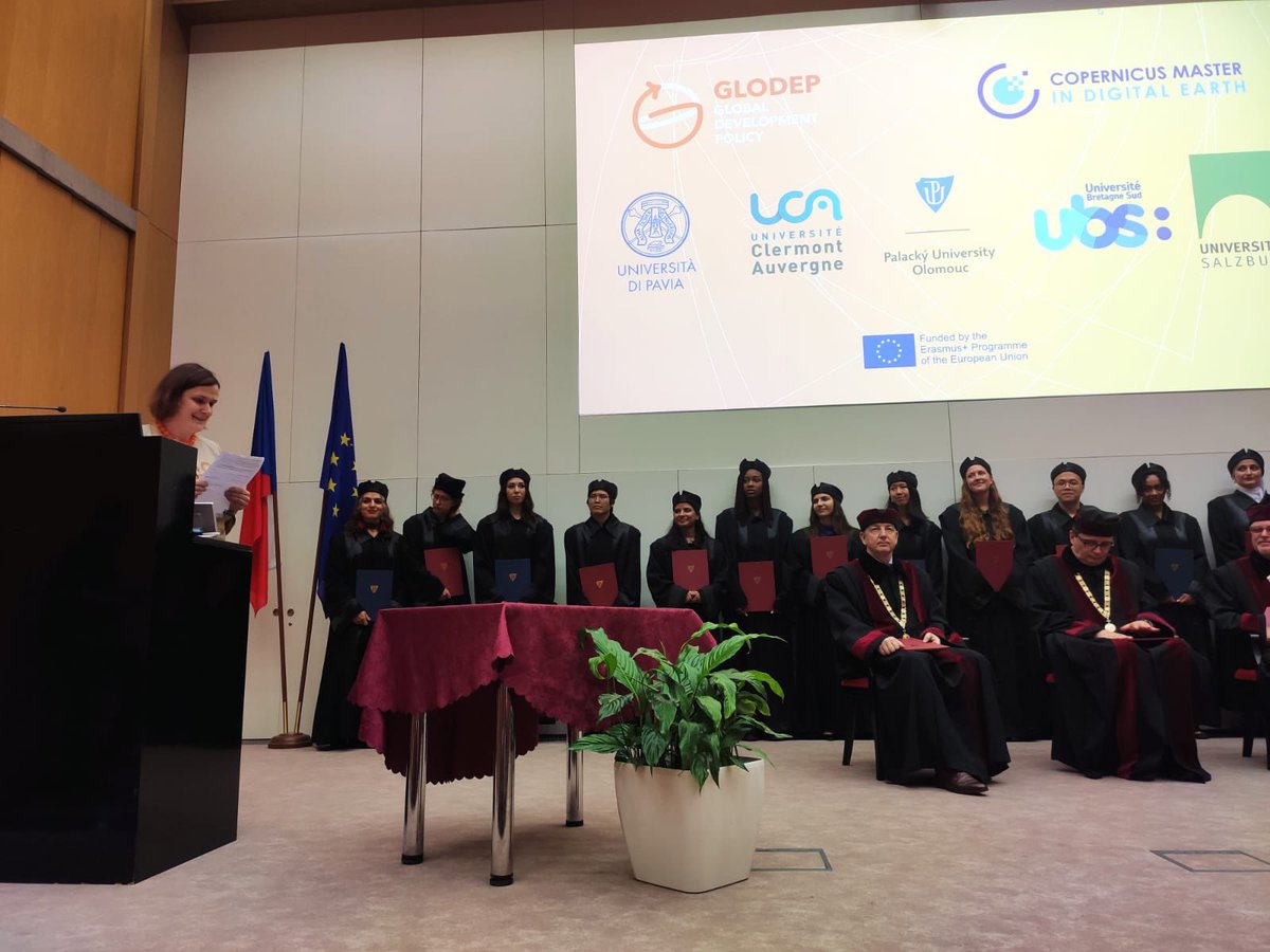 glodep_ids's tweet photo. Congratulation to another successful cohort of our #GLODEP EMJMD students! They got their Master’s degree today &amp; became proud #alumni of #glodep program. Watch their final #graduation ceremony on YT:
https://t.co/ydVJOvwCdH #ids #studyDevelopment #erasmusMundus #upol #olomouc https://t.co/n9Sq1tAB3A