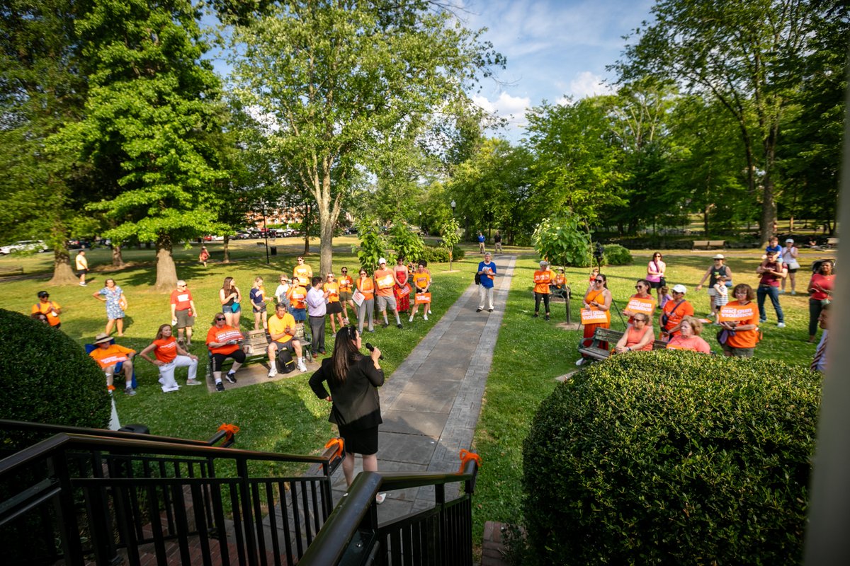 Gun violence is a public health epidemic, and we cannot and will not accept it as normal in New Jersey.  Thank you to all community partners and advocates who joined First Assistant Lyndsay Ruotolo at this week’s #WearOrange rally to end gun violence.
#GunViolenceAwarenessMonth