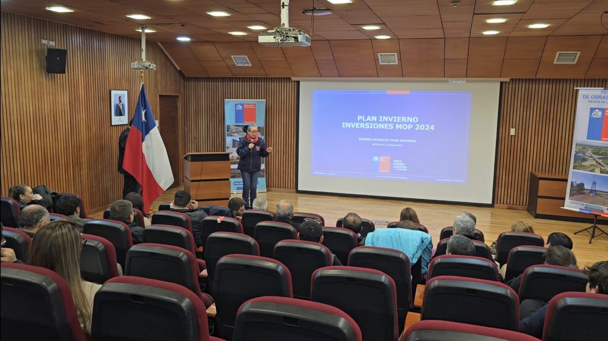 Directora Regional de #SENAPREDLaAraucanía participa en presentación del Plan de Invierno Sectorial de SEREMI de Obras Públicas Araucanía, actividad se desarrolló en coordinación con AMRA y contó con la participación de diversos alcaldes de la Región.