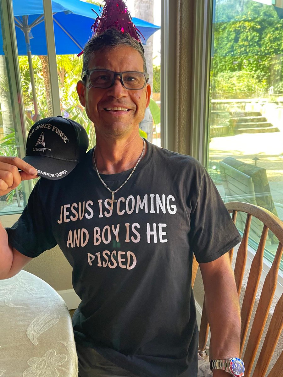 PaulVallesteros's tweet photo. #SemperSupra #Birthday #God #JustAscend #GFL #Trump2024MAGA #trumptosaveamerica #Trumpsara #TrumpToSaveTheChildren #SanDiego https://t.co/DlOhvy7yiz