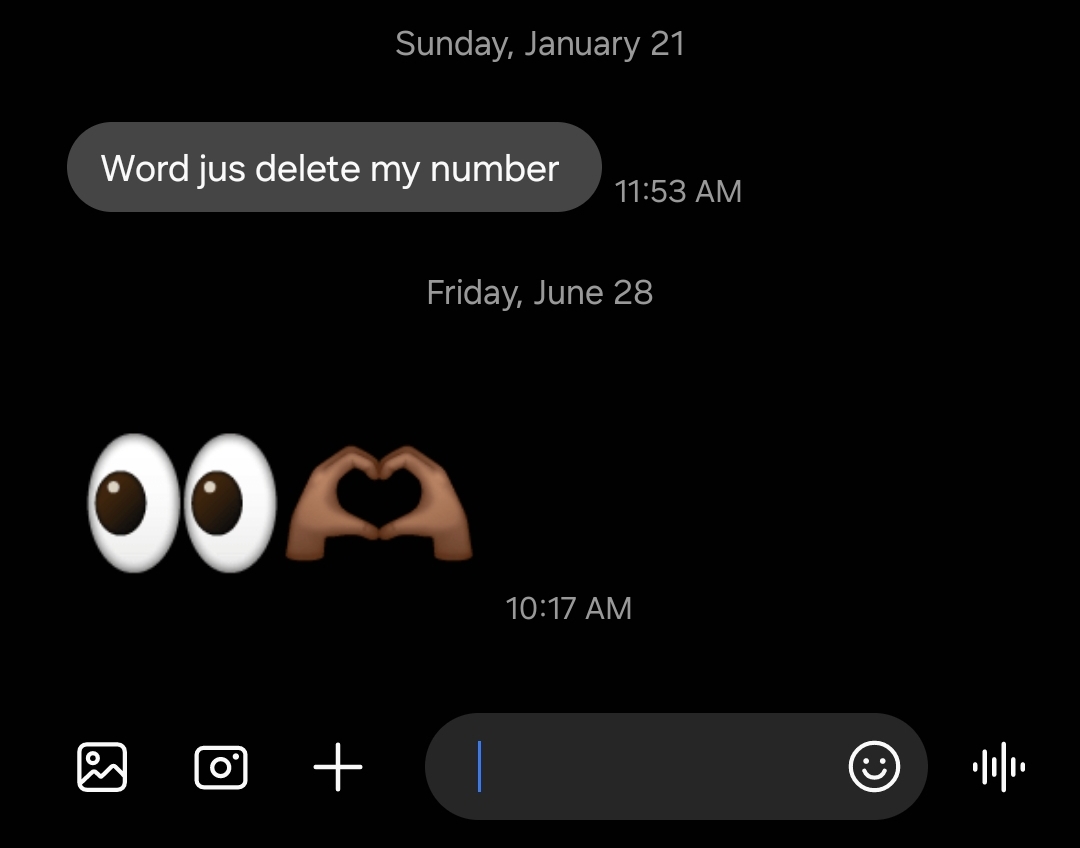 AlexShinAtDahM's tweet photo. The bipolarness us UNREAL! I promise I will not be answering redundant questions this time either. And it seems so stupid to tell me to delete your number cuz I don't wanna play 20 questions then hit me with a 🫶🏽 like you forgot what you said😒. https://t.co/MMaXpaydSb