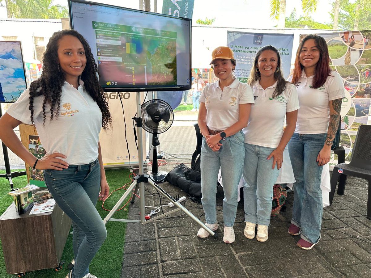 UPRAColombia's tweet photo. Durante el segundo día de #ExpoMalocas2024 la #UPRA presenta el Sistema para la Planificación Rural Agropecuaria #Sipra, los beneficios de la Red Colaborativa de Infraestructura Agropecuaria #Recia y las recientes publicaciones para el desarrollo del sector. Este espacio también contó con una agenda académica, muestra cultural y un pabellón dedicado al #café ☕ y al #cacao 🍫.