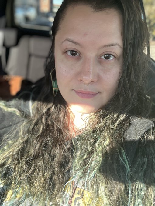 I&rsquo;ll be back to doing sessions, releasing content, camming, phone sex, custom content and selling used<a href="/tag/keyholder"class="tags"><span>#keyholder</span></a>