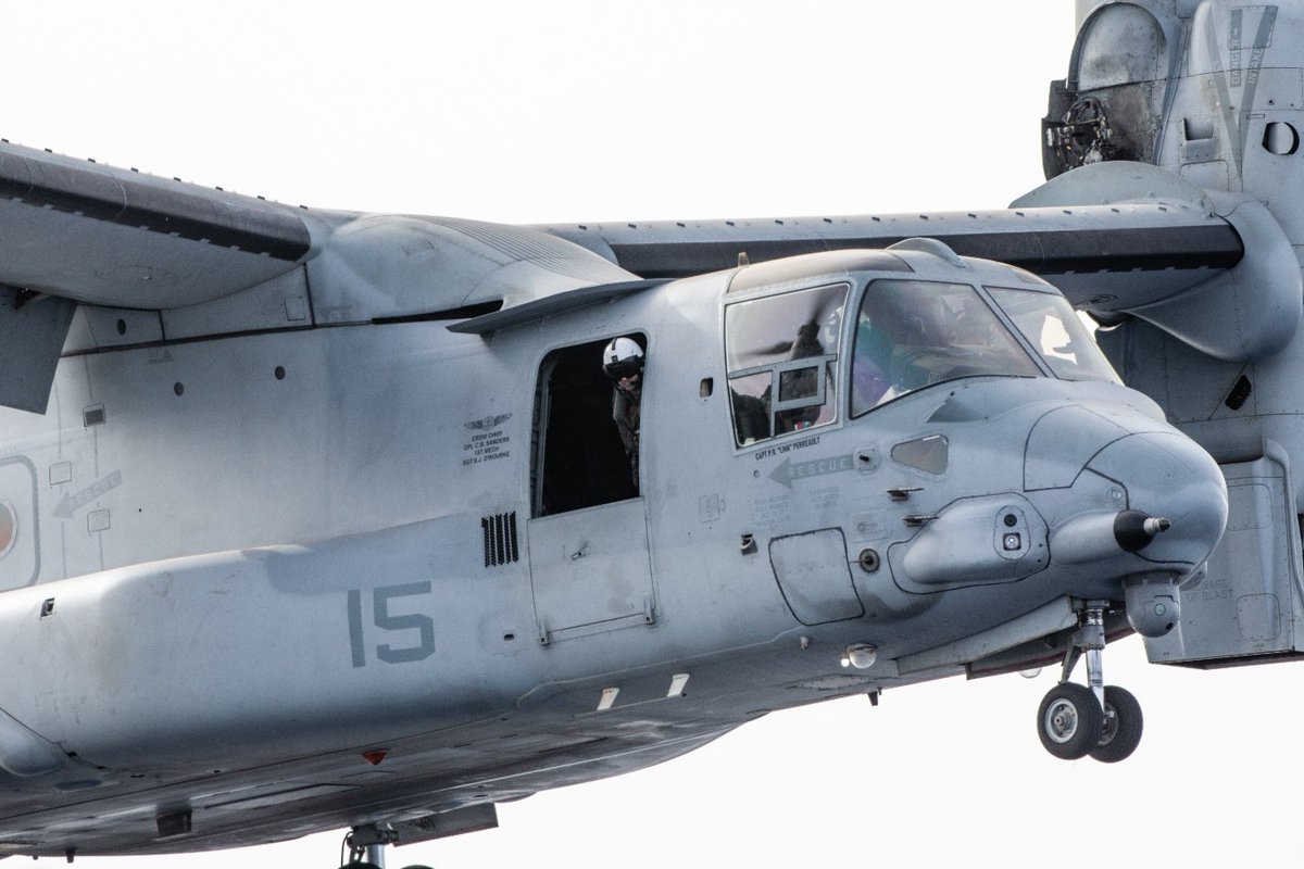 The24MEU's tweet photo. #FlightOpsFriday
📍 Mediterranean Sea
@USMC MV-22B Ospreys with Marine Medium Tiltrotor Squadron 365 (REIN), #24MEUSOC conduct routine training flights while underway on the USS Wasp (LHD 1). https://t.co/OevrzhxAnV