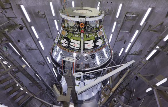 NASA's Kennedy Space Center (@nasakennedy) on Twitter photo Under (no) pressure 🎶
Today at Kennedy, the <a href="/NASA_Orion/">Orion Spacecraft</a> spacecraft was lowered by crane into the altitude chamber in preparation for upcoming vacuum testing to simulate the harsh environment of space onto the vehicle.
Learn more: go.nasa.gov/3VIx2GS Under (no) pressure 🎶
Today at Kennedy, the <a href="/NASA_Orion/">Orion Spacecraft</a> spacecraft was lowered by crane into the altitude chamber in preparation for upcoming vacuum testing to simulate the harsh environment of space onto the vehicle.
Learn more: go.nasa.gov/3VIx2GS