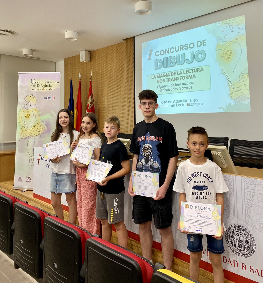 UADLE  entrega los premios a los escolares ganadores del I Concurso de dibujo: ”La magia de la lectura nos transforma. El placer de leer aún con dificultades lectoras”. ¡Felicidades a las niñas y niños premiados!. <a href="/PsicologiaUSAL/">Psicología USAL</a> <a href="/dipusalamanca/">dipusalamanca</a>
