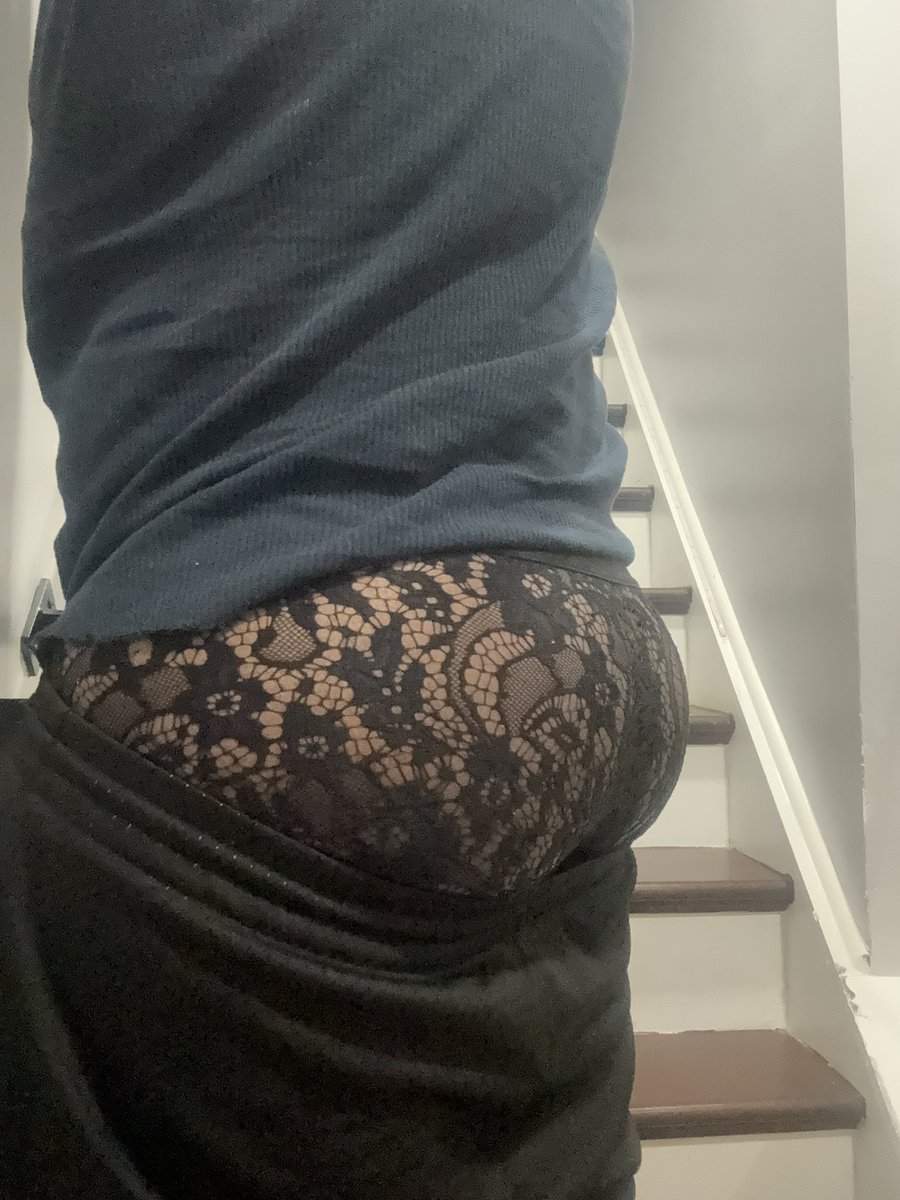 KhokolateFreaK1's tweet photo. I need some dick to clap these cheeks • #FreakyFriday #MakeMeCream #SWPhilly https://t.co/du7rIlpOCA