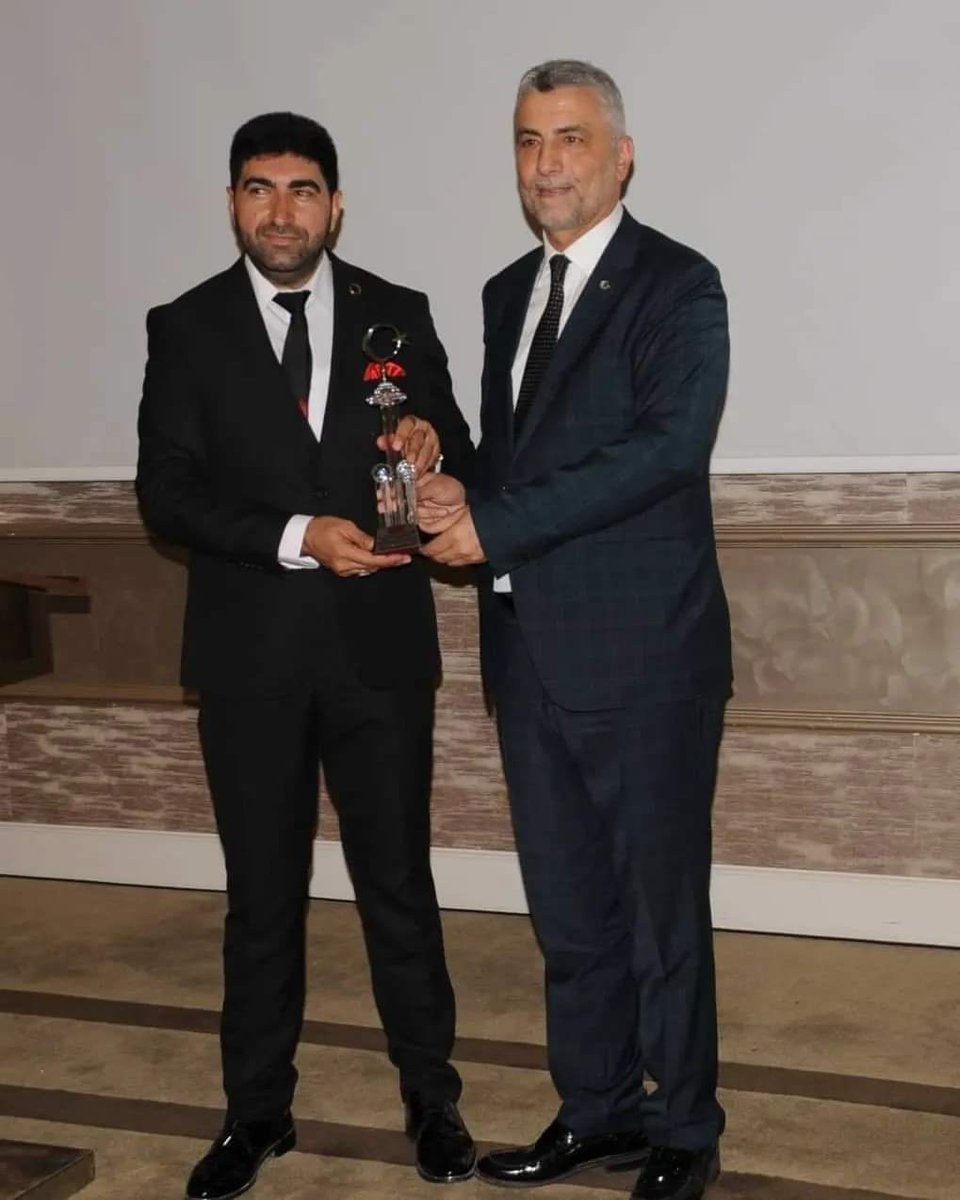 SAVT-AL ŞA'B صوت الشعب (@savtalsab) on Twitter photo الوزير الأكثر نجاحا في تركيا، وزير التجارة البروفيسور. دكتور. عمر بولات هو <a href="/omerbolatTR/">Prof. Dr. Ömer Bolat</a> <a href="/rterdogan_ar/">رجب طيب أردوغان</a> الوزير الأكثر نجاحا في تركيا، وزير التجارة البروفيسور. دكتور. عمر بولات هو <a href="/omerbolatTR/">Prof. Dr. Ömer Bolat</a> <a href="/rterdogan_ar/">رجب طيب أردوغان</a>