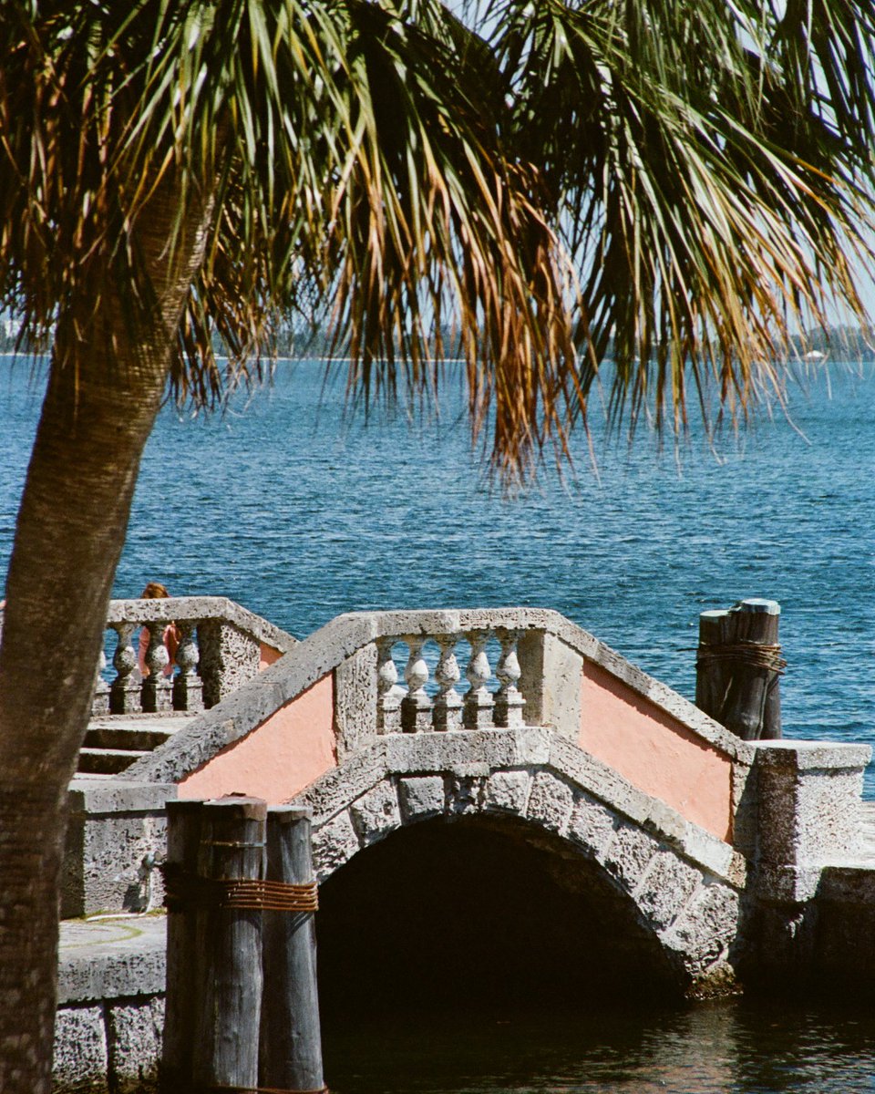 Four Seasons Hotel Miami tweet media