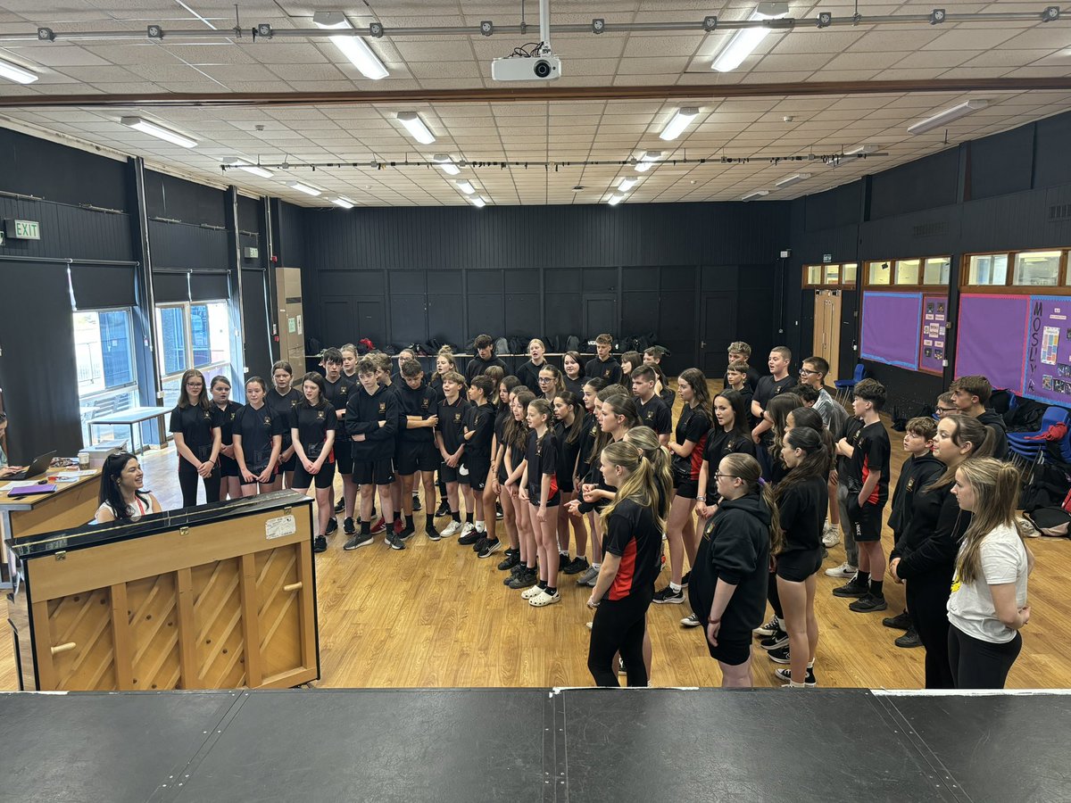 Adran Gerdd Ysgol Llanhari tweet media