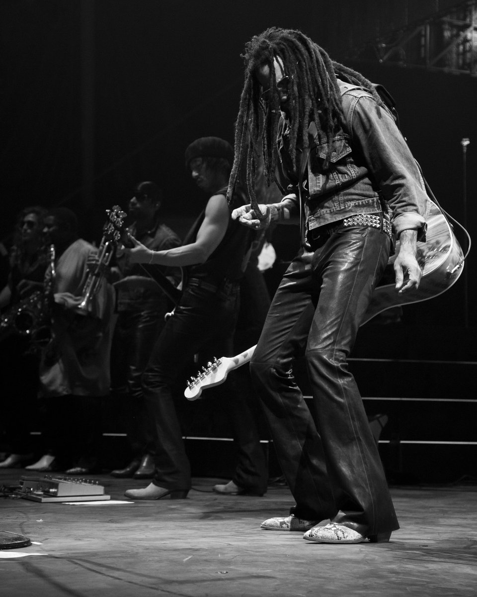 Lenny Kravitz tweet media
