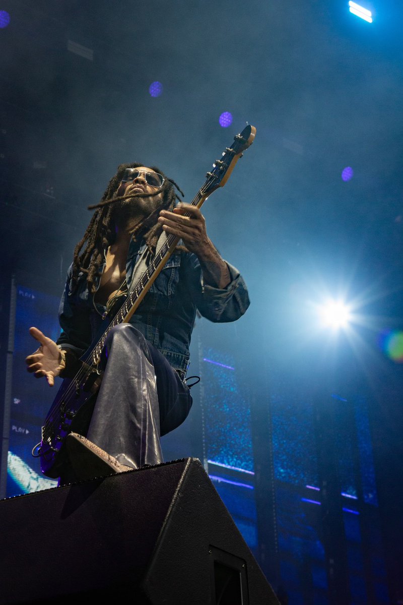 Lenny Kravitz tweet media