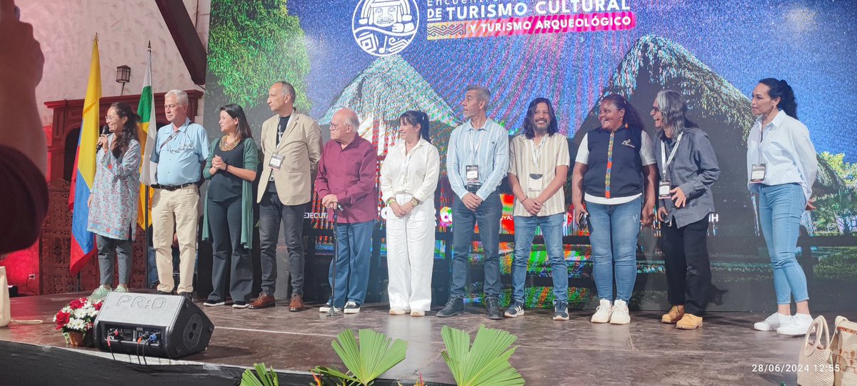 ClaraInesTrivi2's tweet photo. Cuatro días en San Agustín compartiendo con representantes de comunidades de 22 departamentos y varios países en el encuentro nacional de turismo cultural y arqueológico.  Grandes e inspiradoras experiencias en turismo comunitario. https://t.co/WWqqFUTX5Y