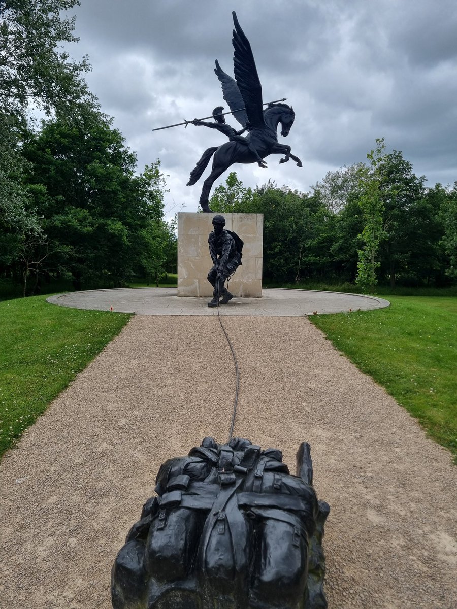 _Pea_77's tweet photo. @Nat_Mem_Arb wonderful gardens #DukeOfLancasters #RoyalArmyMedicalCorps #TheParachuteRegiment #RoyalElectricalAndMechanicalEngineers Xx https://t.co/2F09PORFKk