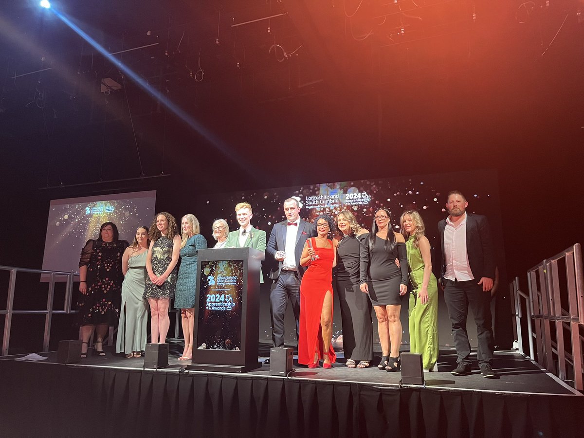 The Innovation Award, sponsored by Nelson &amp; Colne College goes to...  

🏆 Winner: Nina McMullan  
🌟 Highly Commended: Ezra Johnson  

A huge congratulations! 💡🎉  
#LSC2024