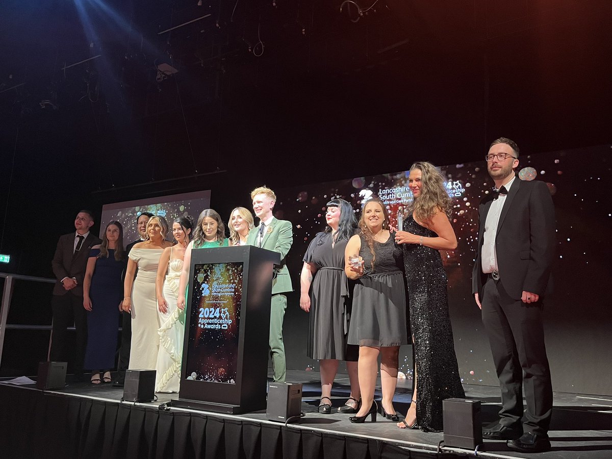 Announcing the Clinical Apprentice of the Year Award!  

Sponsored by Kendal College  

🏆 Winner: Holly Anderson
🌟 Highly Commended: Nicola Heaton  

A massive congratulations! 🏥🎉  
#LSC2024