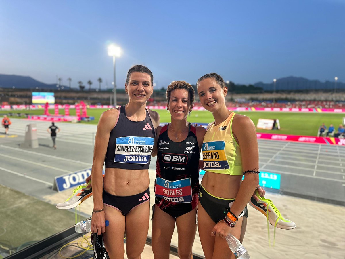 𝐋𝐞𝐜𝐜𝐢𝐨́𝐧 𝐝𝐞 𝐚𝐭𝐥𝐞𝐭𝐢𝐬𝐦𝐨 𝐞𝐧 𝐥𝐨𝐬 𝟑𝟎𝟎𝟎 𝐦 𝐨𝐛𝐬𝐭𝐚́𝐜𝐮𝐥𝐨𝐬

🥇<a href="/karitocaroca/">Carolina Robles 🔻💜🇪🇸</a> 🥈 <a href="/irenesef/">Irene Sánchez-Escribano</a>  🥉<a href="/marttaserrano_/">martta</a>

protagonizan el momentazo de la tarde-noche en #CEatletismop

La crónica 🖊️ bit.ly/4br9Hz4