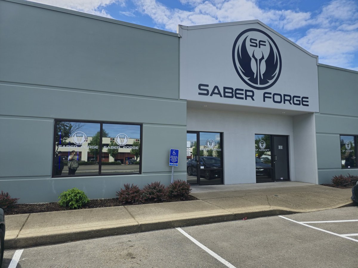 Sir_Bercilak's tweet photo. Worth it! #lightsaber #saberforge https://t.co/op9FbdV8mD