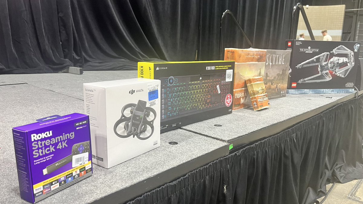 bendechrai's tweet image. #kcdc2024 is wrapping up, and do they know how to put together an array of prizes!!

It&apos;s been a fantastic and tiring 3 days and I can&apos;t wait for #kcdc2025 ❤️

Bring it on!!