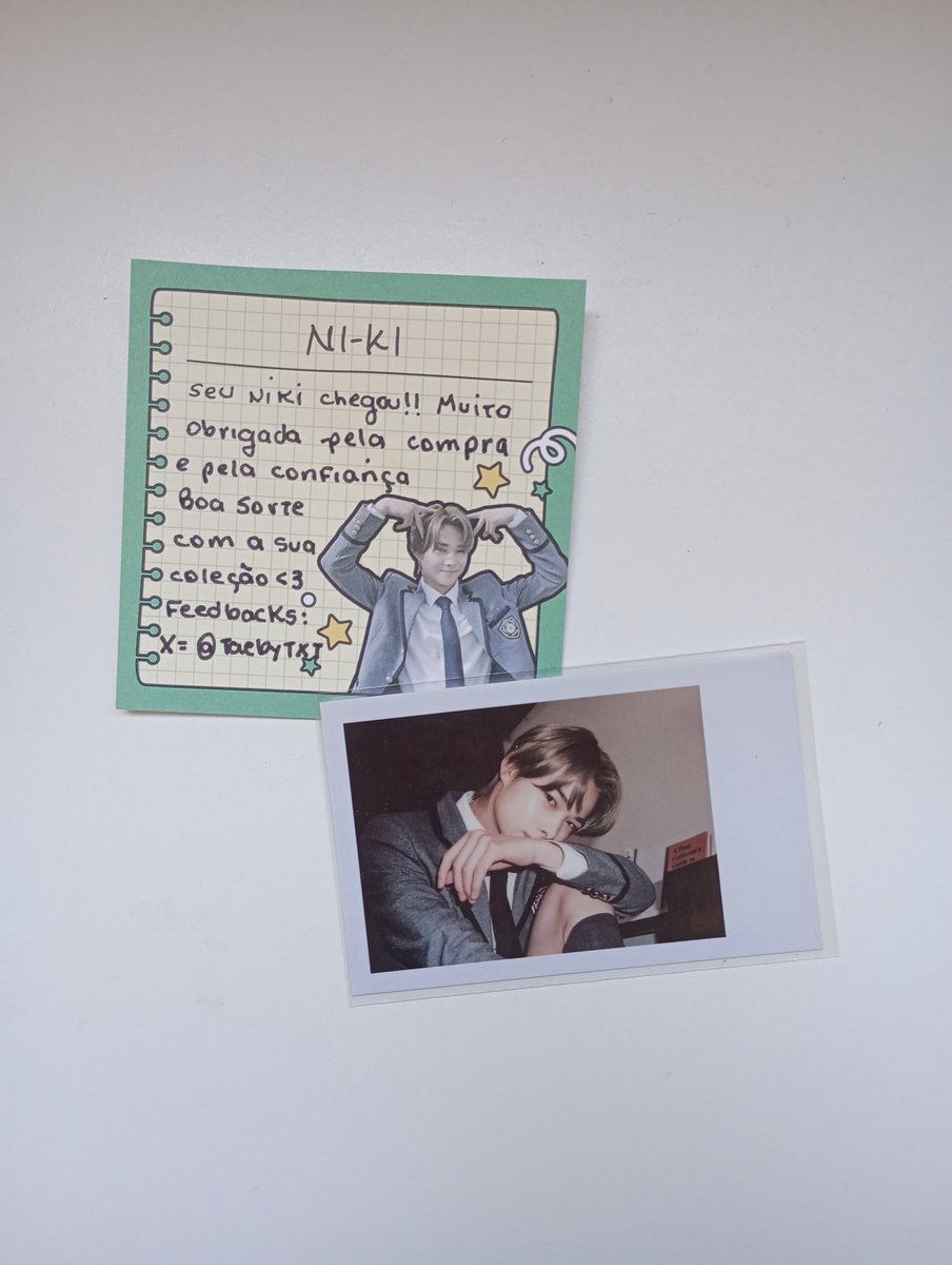 hyasjinnie's tweet photo. feedback positivo pra @taebytxt foi super atenciosa e sempre atualizava sobre o processo de envio, espero comprar mais vezes com ela 🤍 https://t.co/EYGjDo3EIR