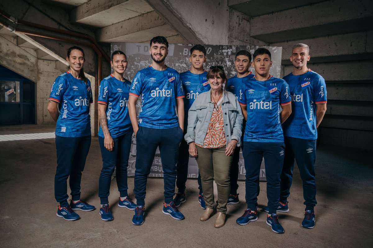 Ivitricolor's tweet image. Una foto para siempre❤️