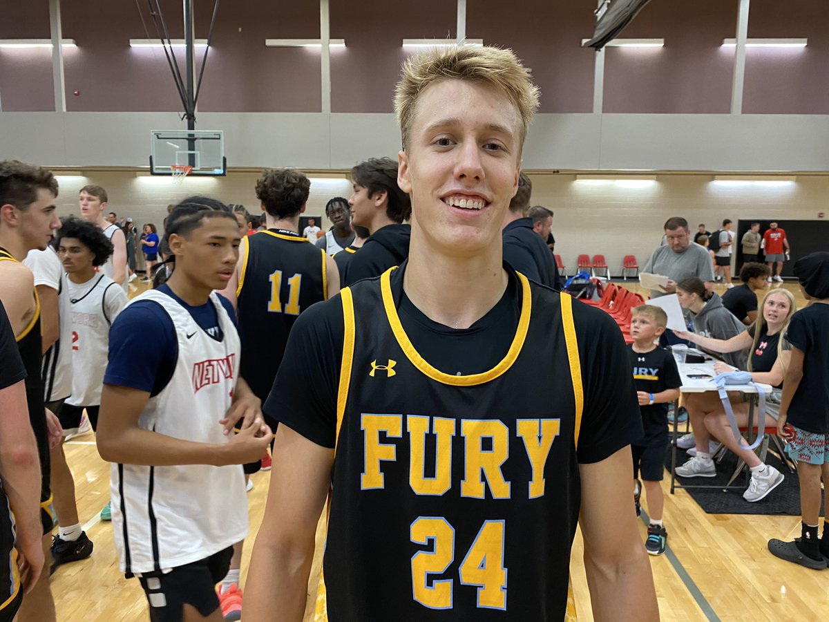 RyanJamesMN's tweet photo. Minneosta Fury guard Isaiah Mahal (Northfield) continued his strong play by….

- Hitting a 3 to put Fury up 60-59 late vs SD Attack
- Scoring an attack to start OT
- assist for a score in OT
- And1 finish in OT
- Foul shots to ice game in OT

CLUTCH https://t.co/5jpztfBTX3